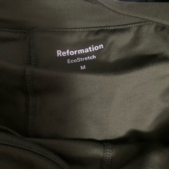 Reformation olive green skort. Size medium. - Picture 2 of 4